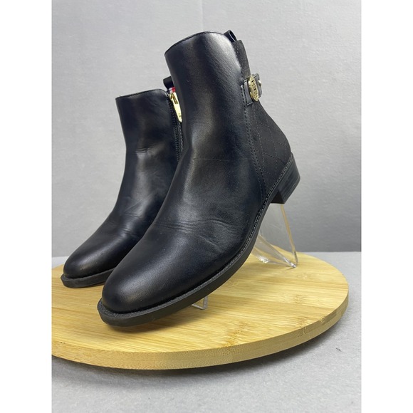 Tommy Hilfiger Black Leather‎ Ankle Boots Gold Accents Quilted Women's - Picture 2 of 14